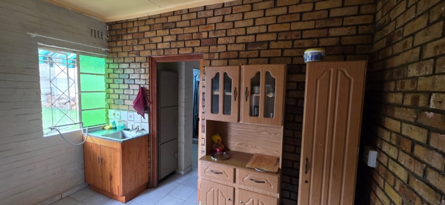 5 Bedroom Property for Sale in Elandia North West